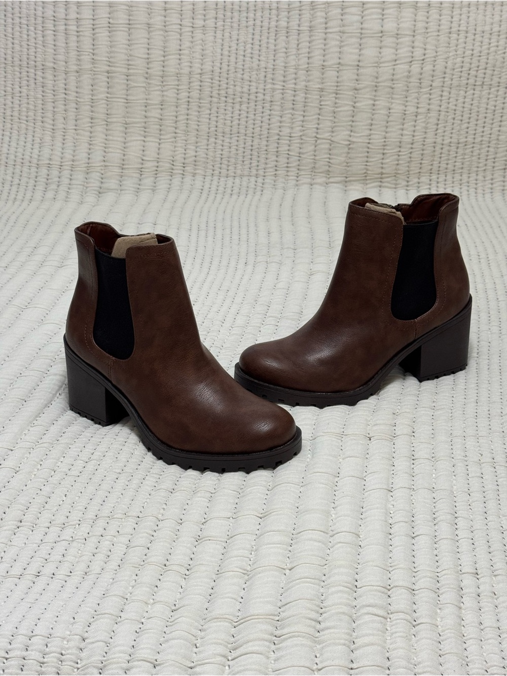 Sun + Stone Women's Brown Morghan Lug Sole Block-Heel Booties Shoe Size 9.5